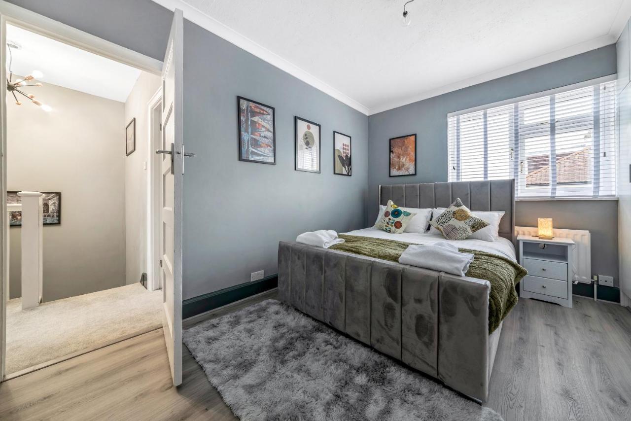 Stunning 3br House W Garden & Parking In Richmond