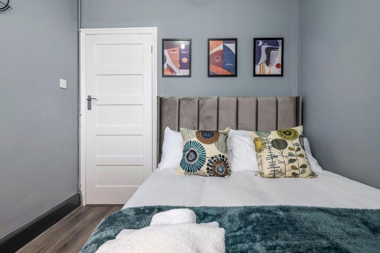 Stunning 3br House W Garden & Parking In Richmond