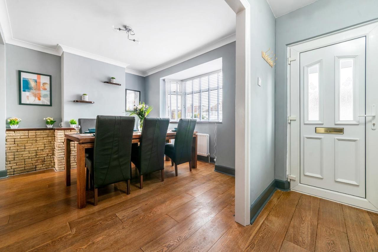 Stunning 3br House W Garden & Parking In Richmond